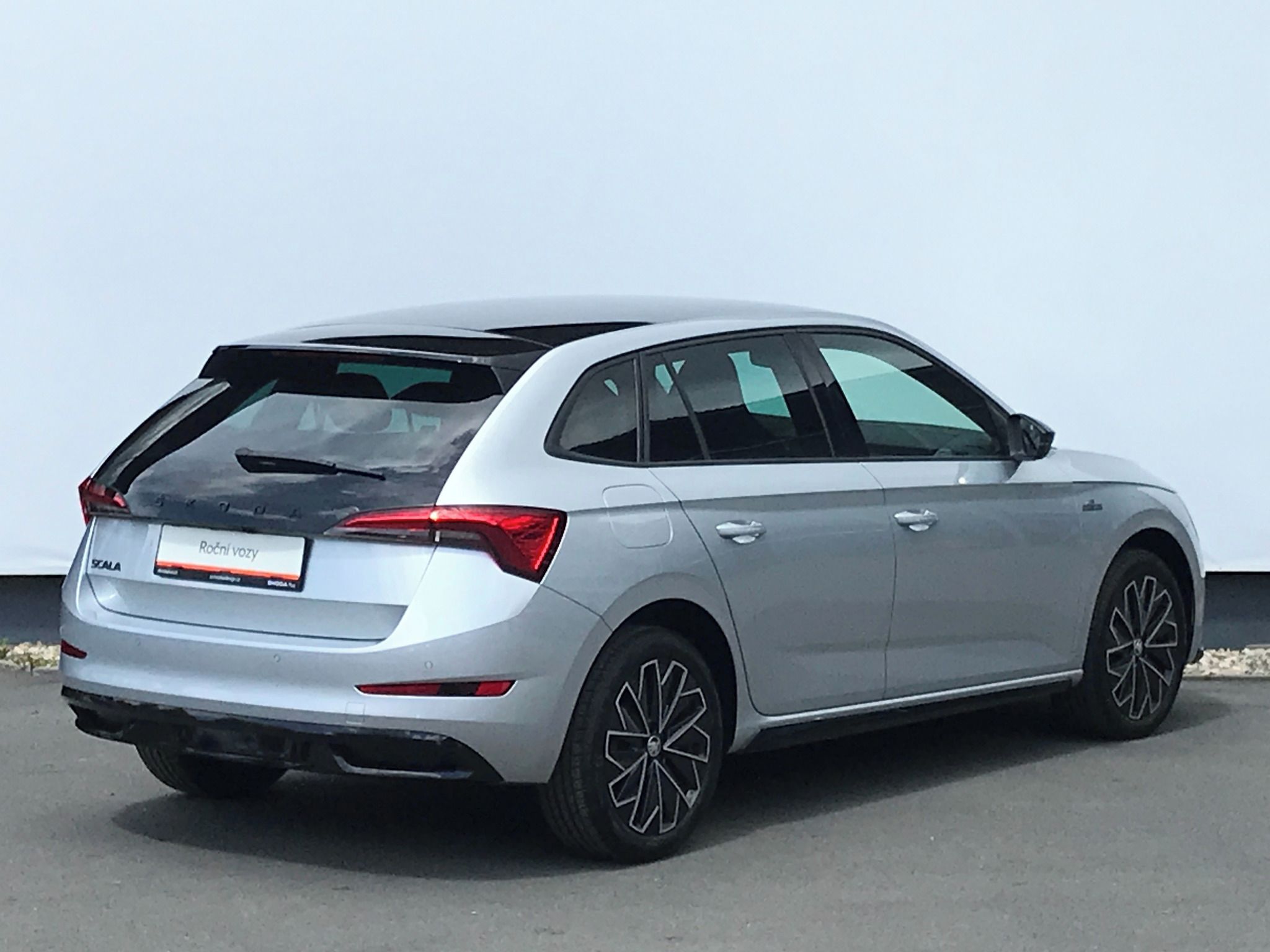Škoda Scala, 1,0TSi 81kW MonteCarlo+TAŽNÉ - fotka 2