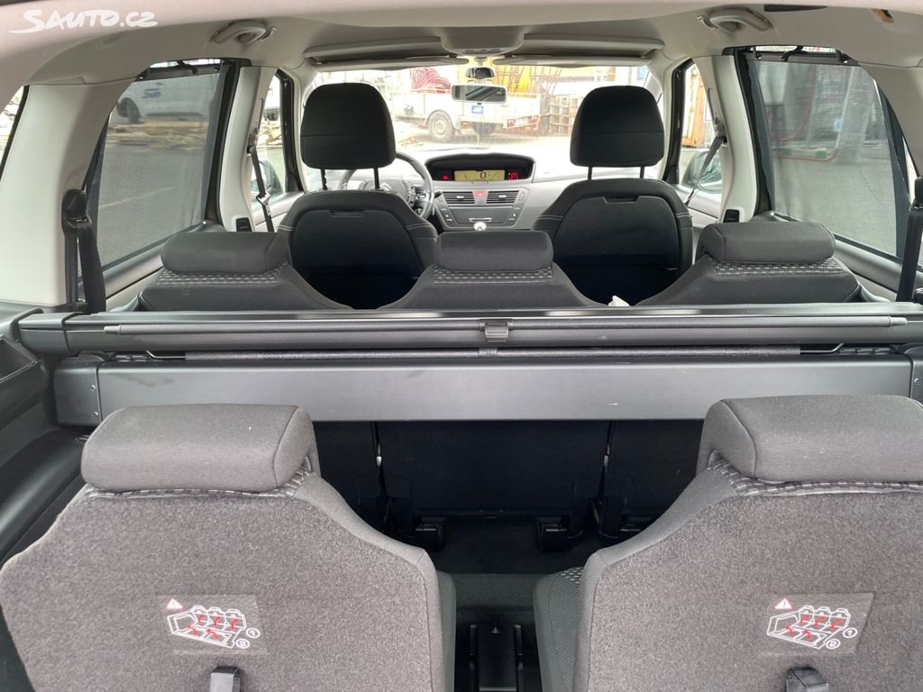 Citroën C4 Picasso, 1,6 88 kW, 7MÍST, SERVISKA