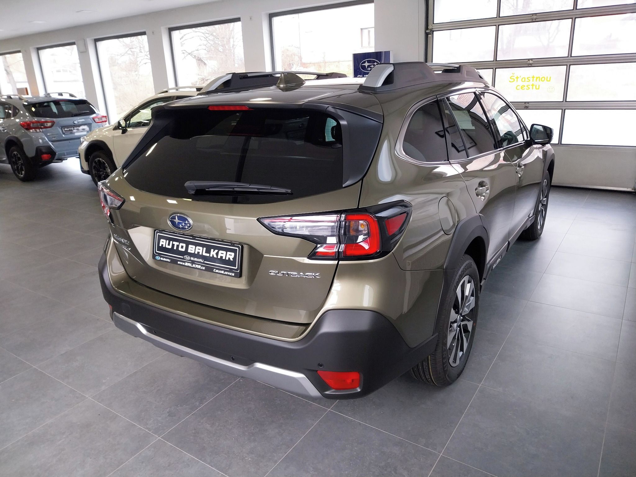 Subaru Outback, 2.5i Touring + Hnědá kůže - fotka 6