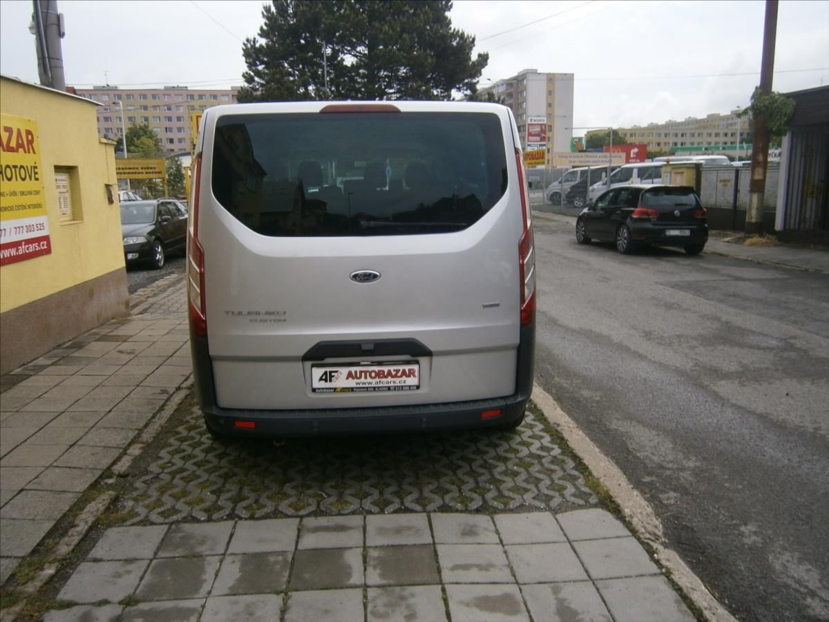 Ford Tourneo Custom, 2,2 TDCI 114 KW  TITANIUM - fotka 5