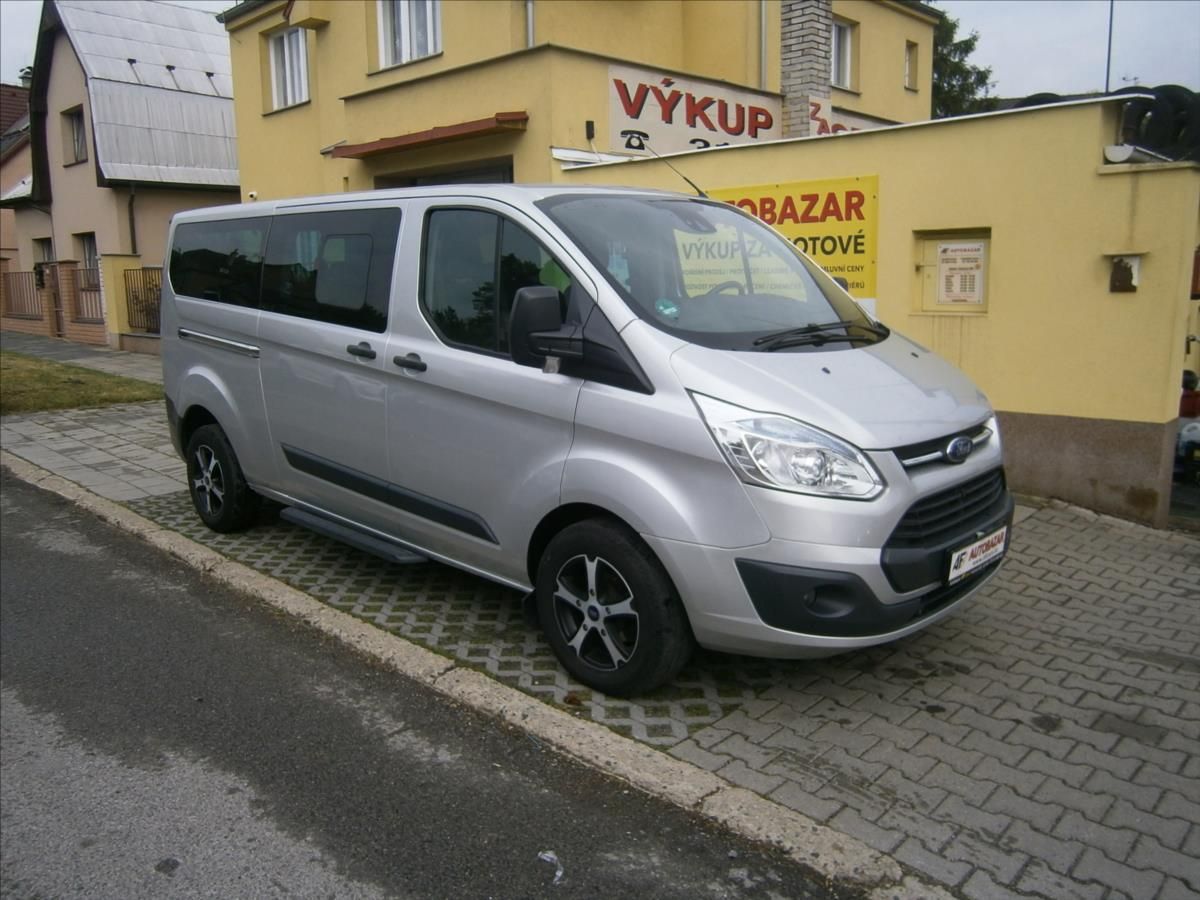 Ford Tourneo Custom, 2,2 TDCI 114 KW TITANIUM