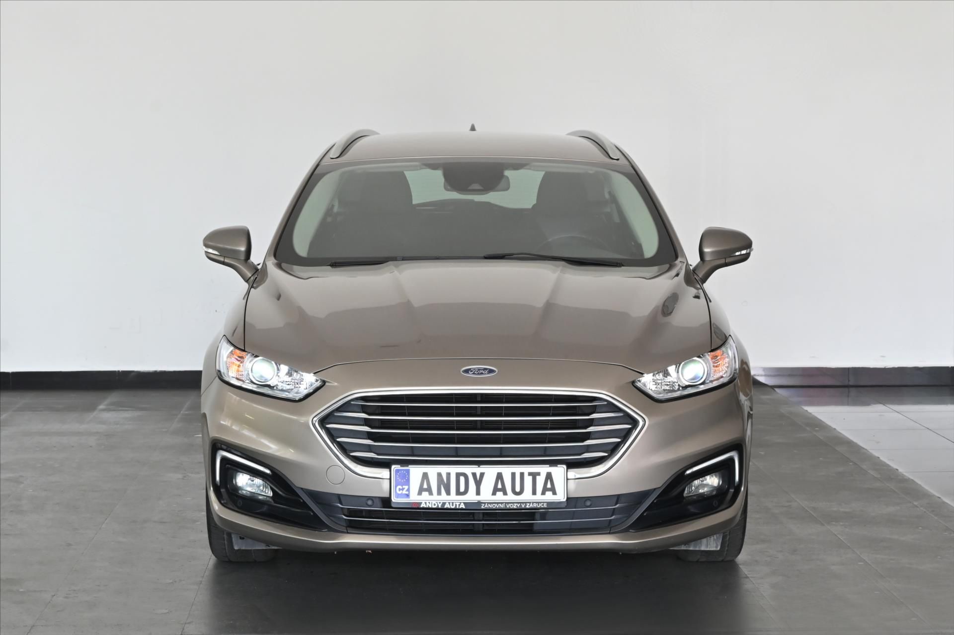 Ford Mondeo, 2,0 EcoBlue 110 kW Business Zá - fotka 2