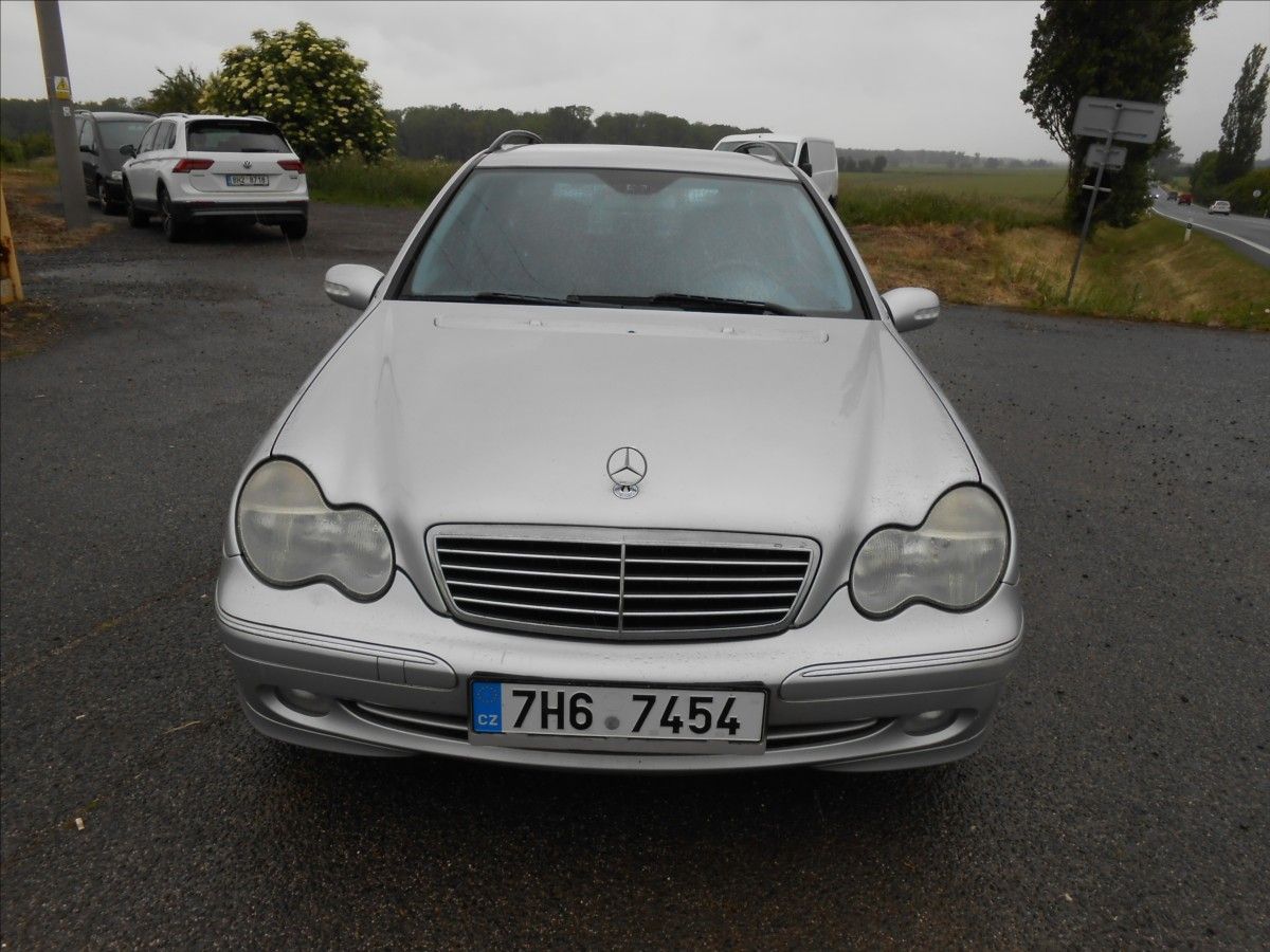 Mercedes-Benz Třídy C, 2,2 90 kW Digiklima Seviska - fotka 4