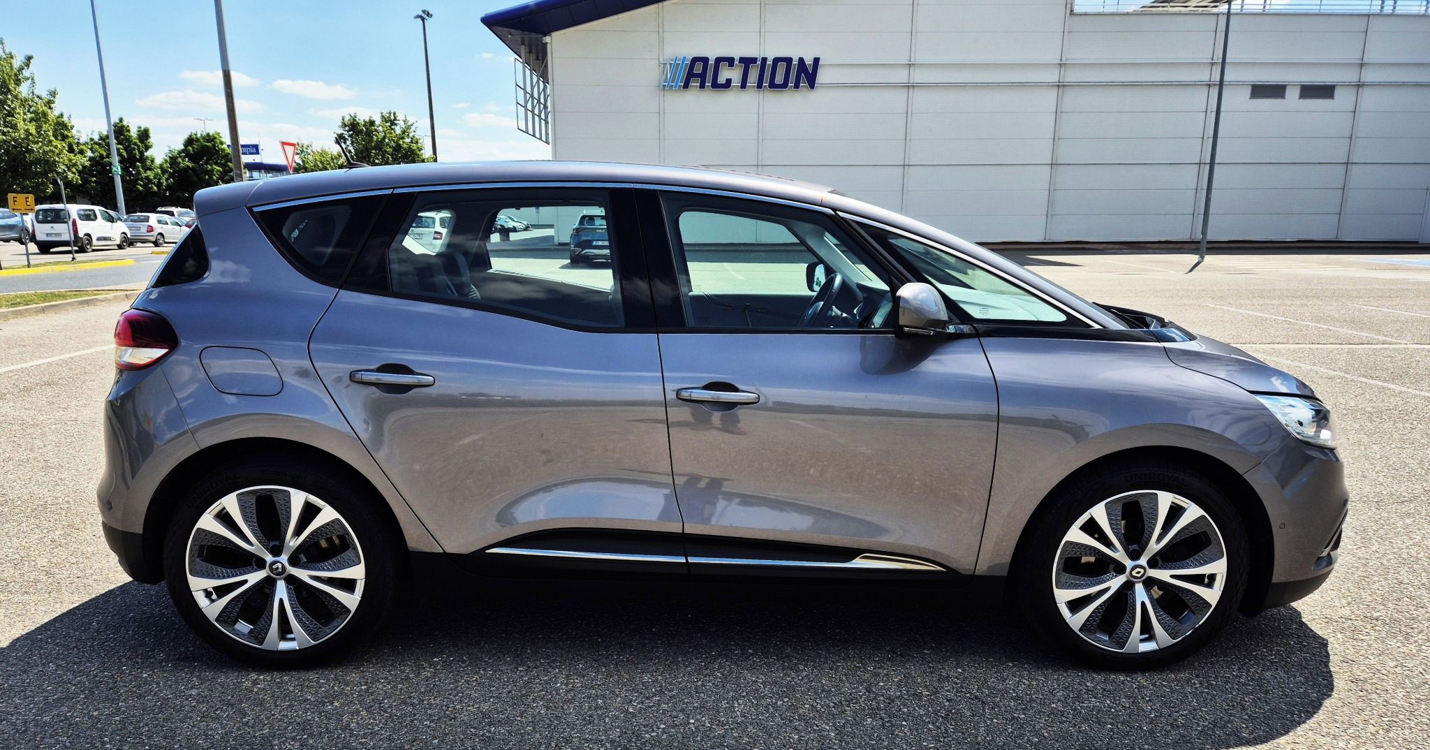 Renault Scénic, 1.5DCi 81KW MANUÁL NAVI ALU20" - fotka 4