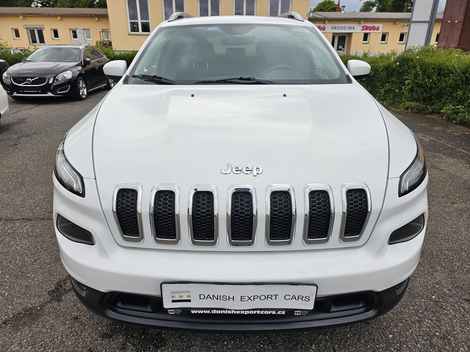 Jeep Cherokee, 3.2 V6 LATITUDE - 100 000 KM - fotka 2