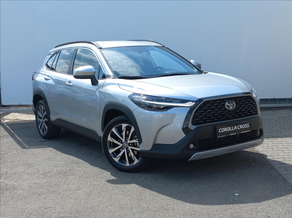 Toyota Corolla Cross, 2,0 Hybrid e-CVT AWD  Style - fotka 5