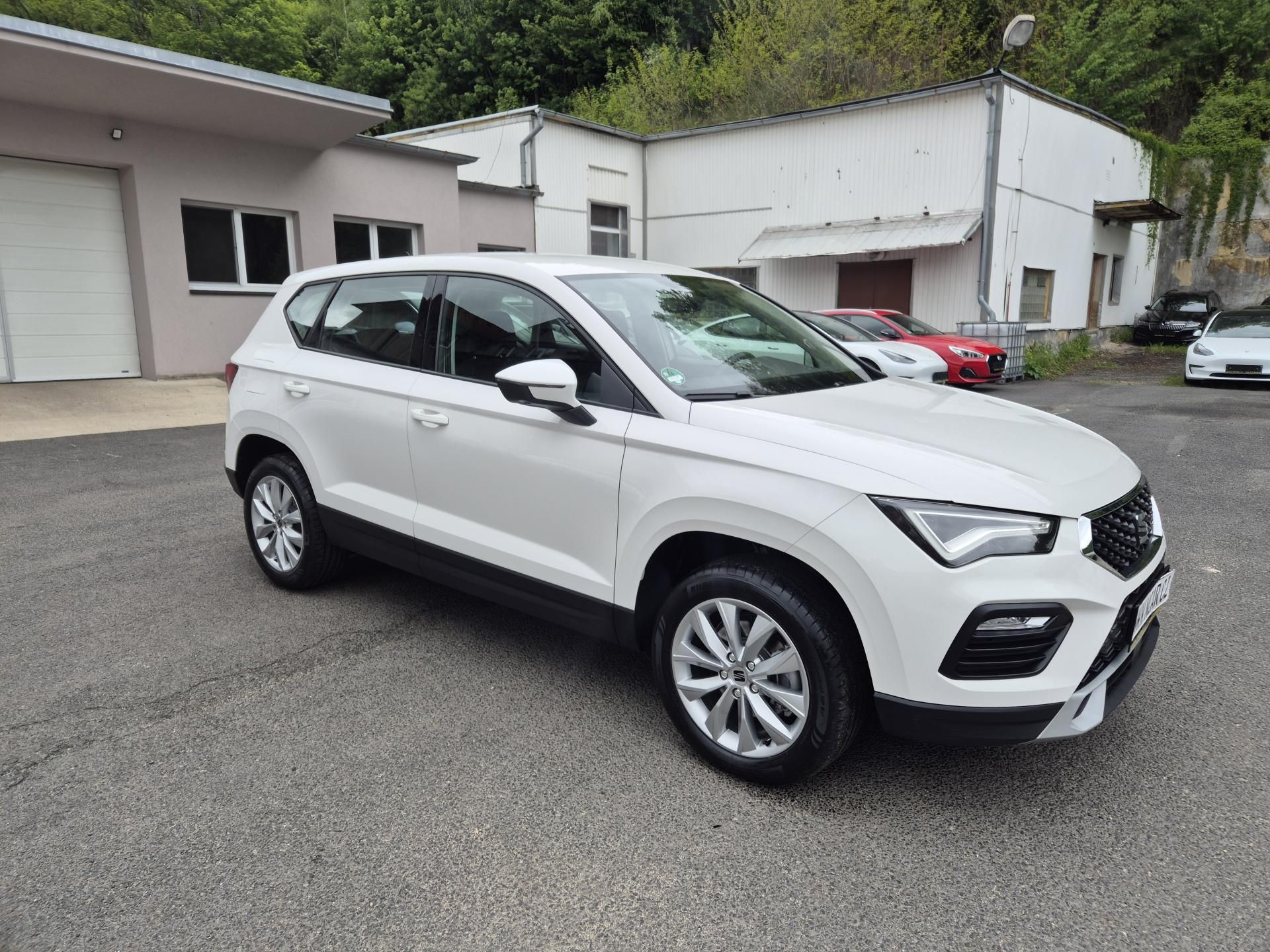 Seat Ateca, 2,0TDi,110kw,DSG,17ALU,WEBASTO - fotka 3