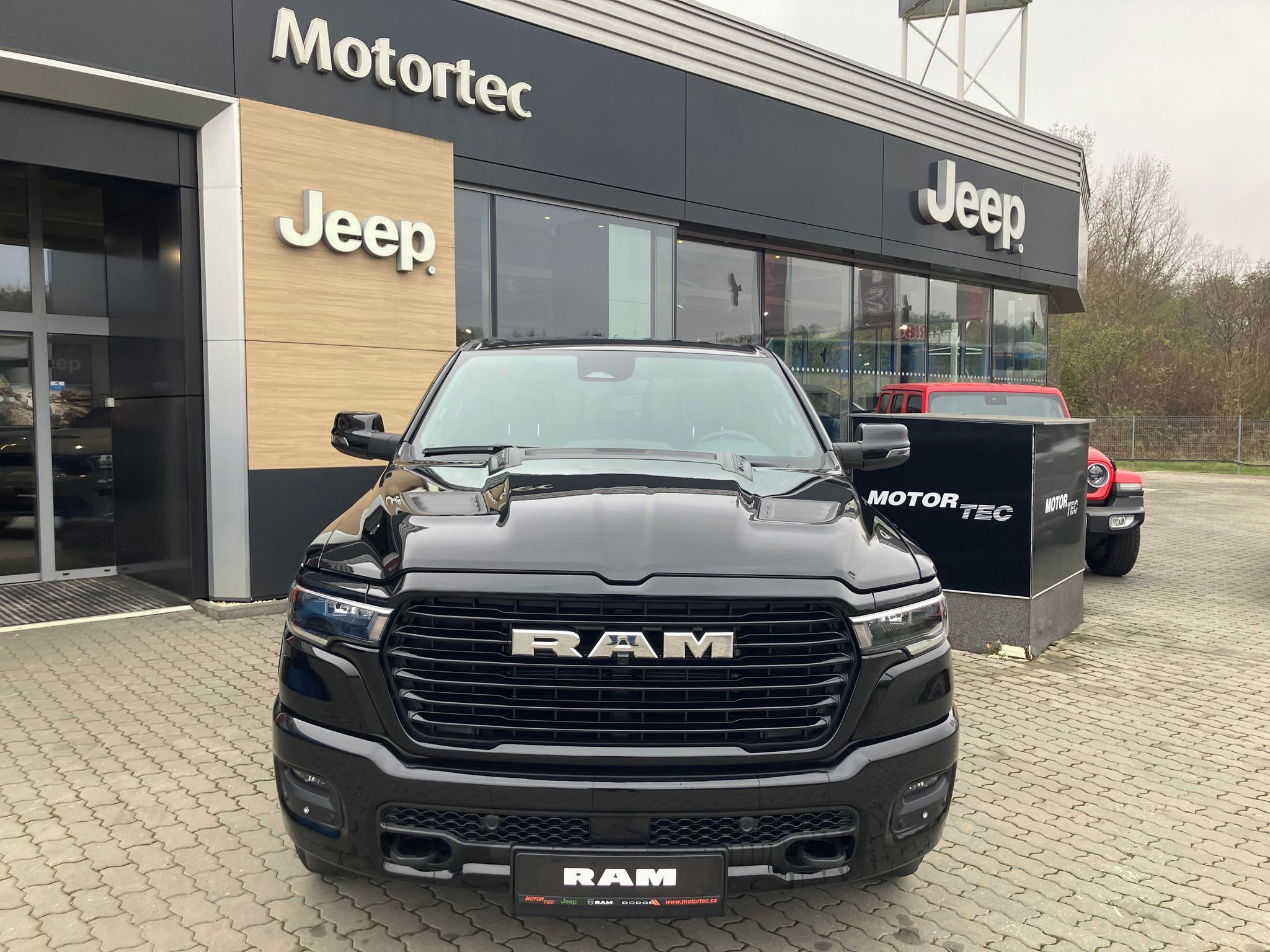 RAM 1500, 3.0 I6 LPG 426k LARAMIE SPORT - fotka 5