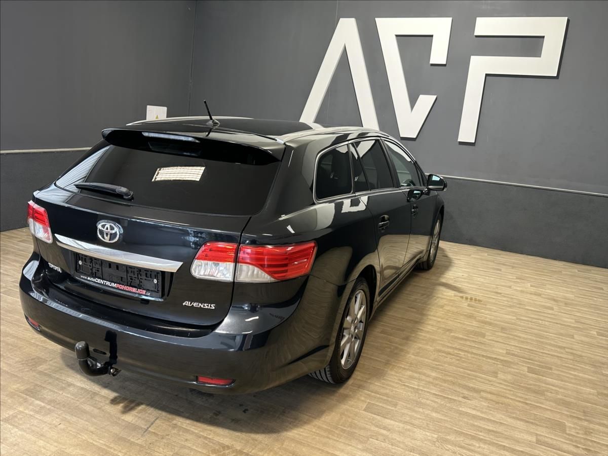 Toyota Avensis, 2,0D-4D*ČR*Výhřev*LEd*TZ* - fotka 6