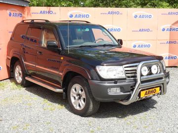 4,7 i V8 100, 7 MÍST, 4x4, LPG