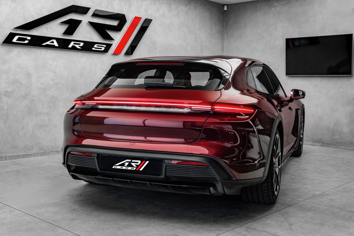 Porsche Taycan, 4S Cross Turismo, cherry red - fotka 5