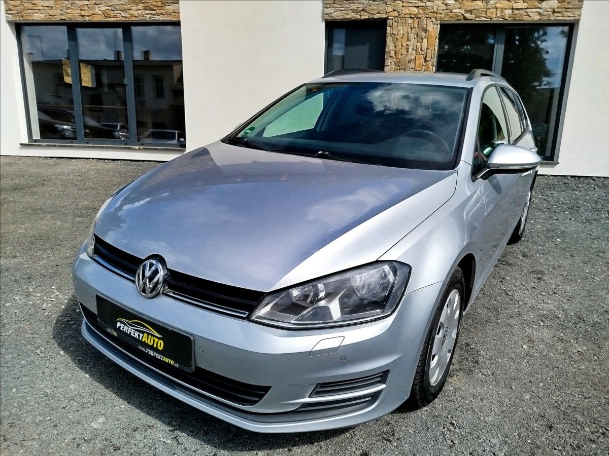 Volkswagen Golf, 1,6 TDi 81kW, PĚKNÝ STAV
