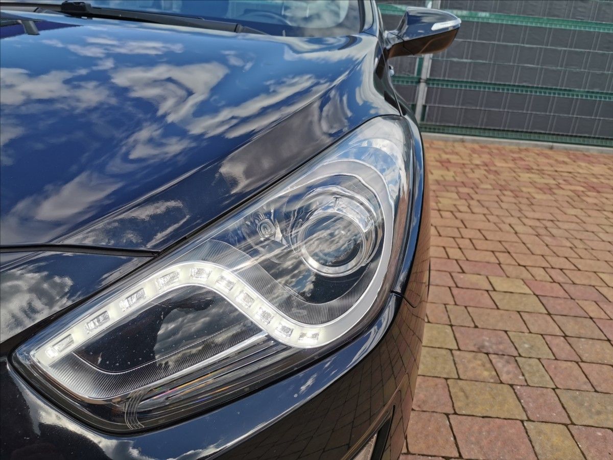 Hyundai i40, 1.7 CRDi Star Edition - fotka 5
