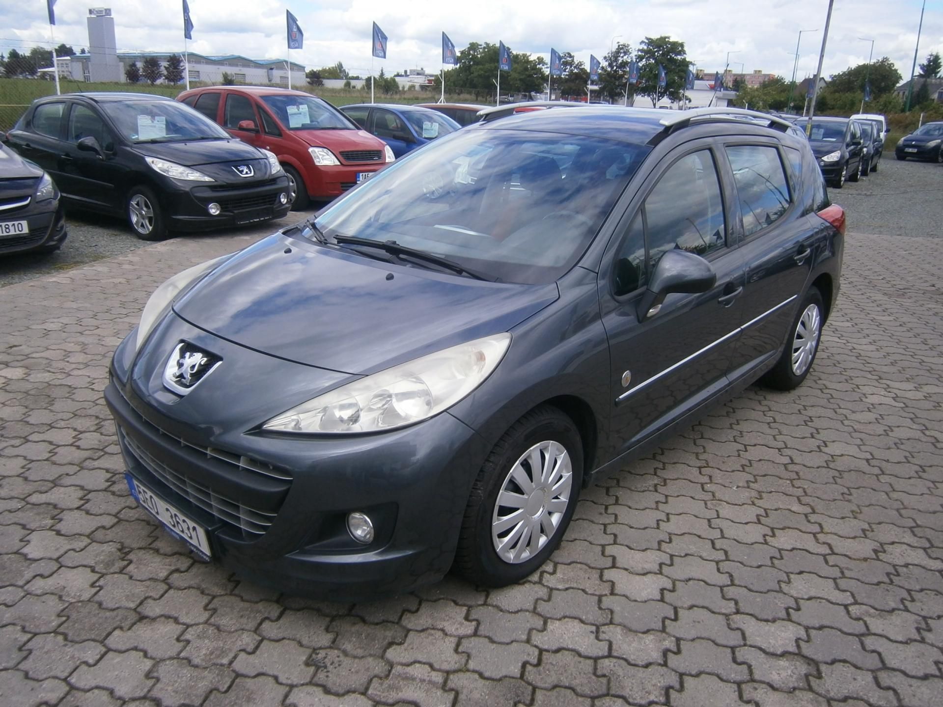 Peugeot 207, 1.6HDi 68kw,CZ - fotka 3