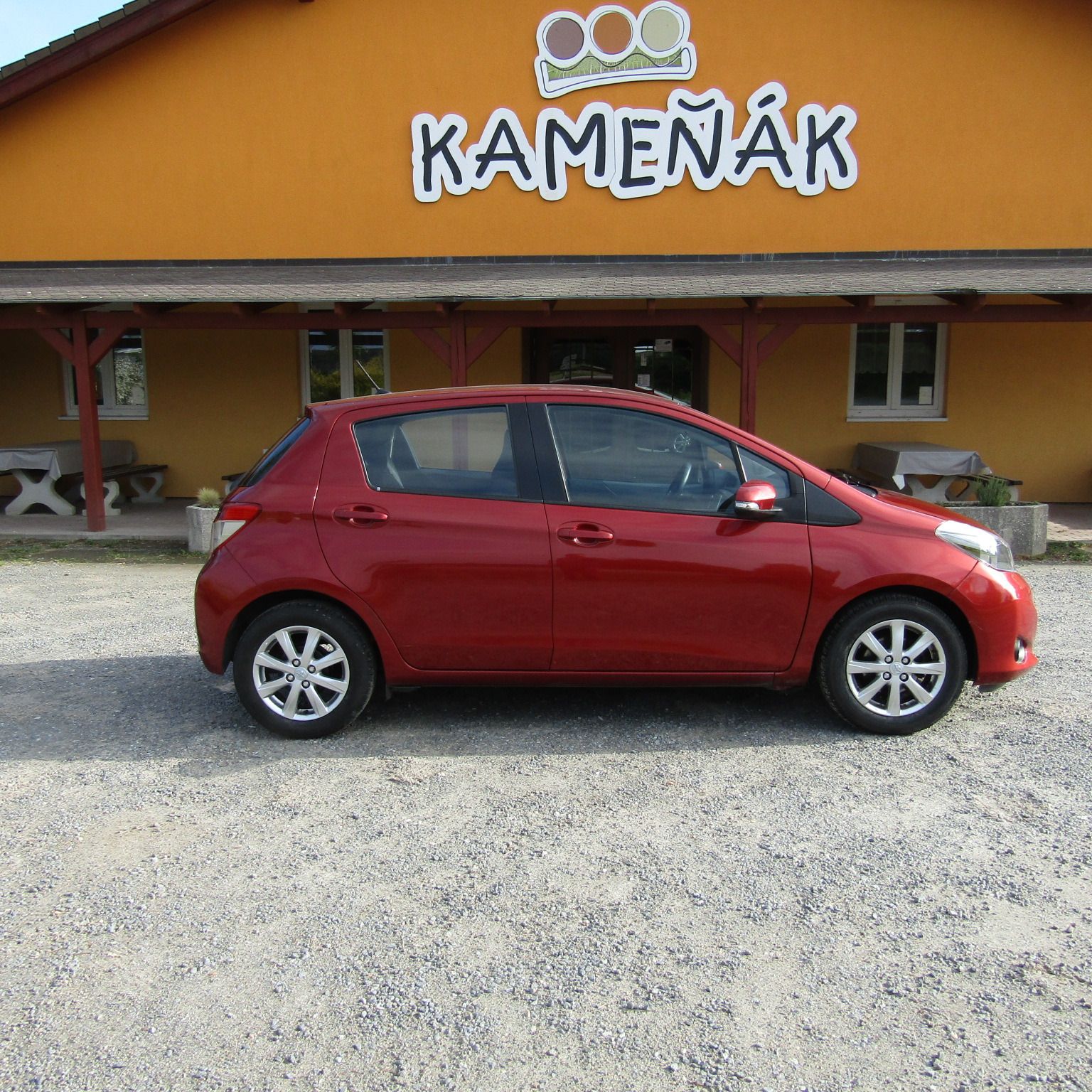 Toyota Yaris, 1,0i 51kw - fotka 4