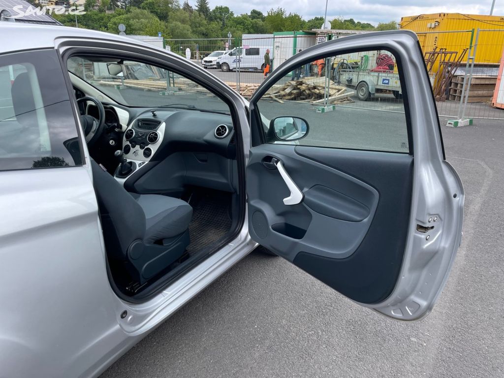 Ford Ka, 1,2 51kW, SERVISKA, KLIMA