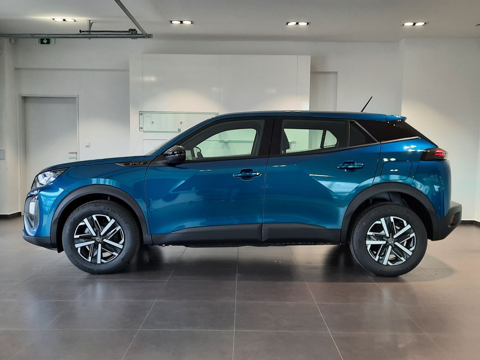 Peugeot 2008, STYLE 1.2 T 100k MAN6 - fotka 3