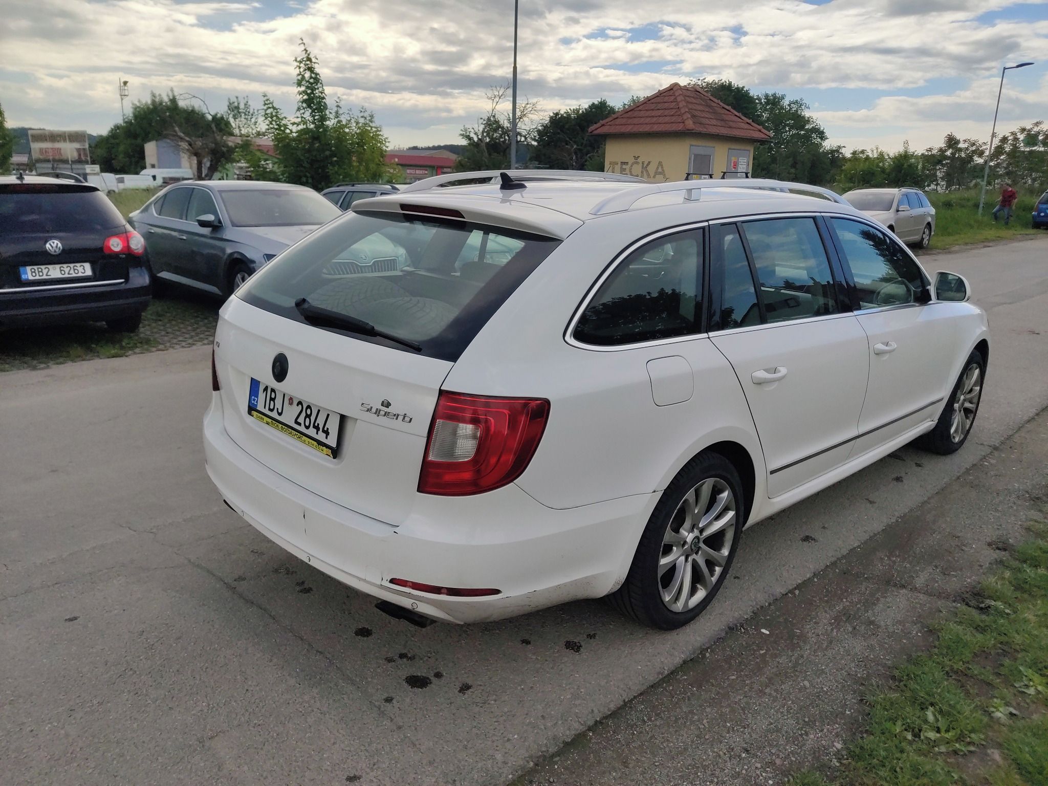 Škoda Superb, 2.0TSi-DSG-147kW-serviska-kola - fotka 6