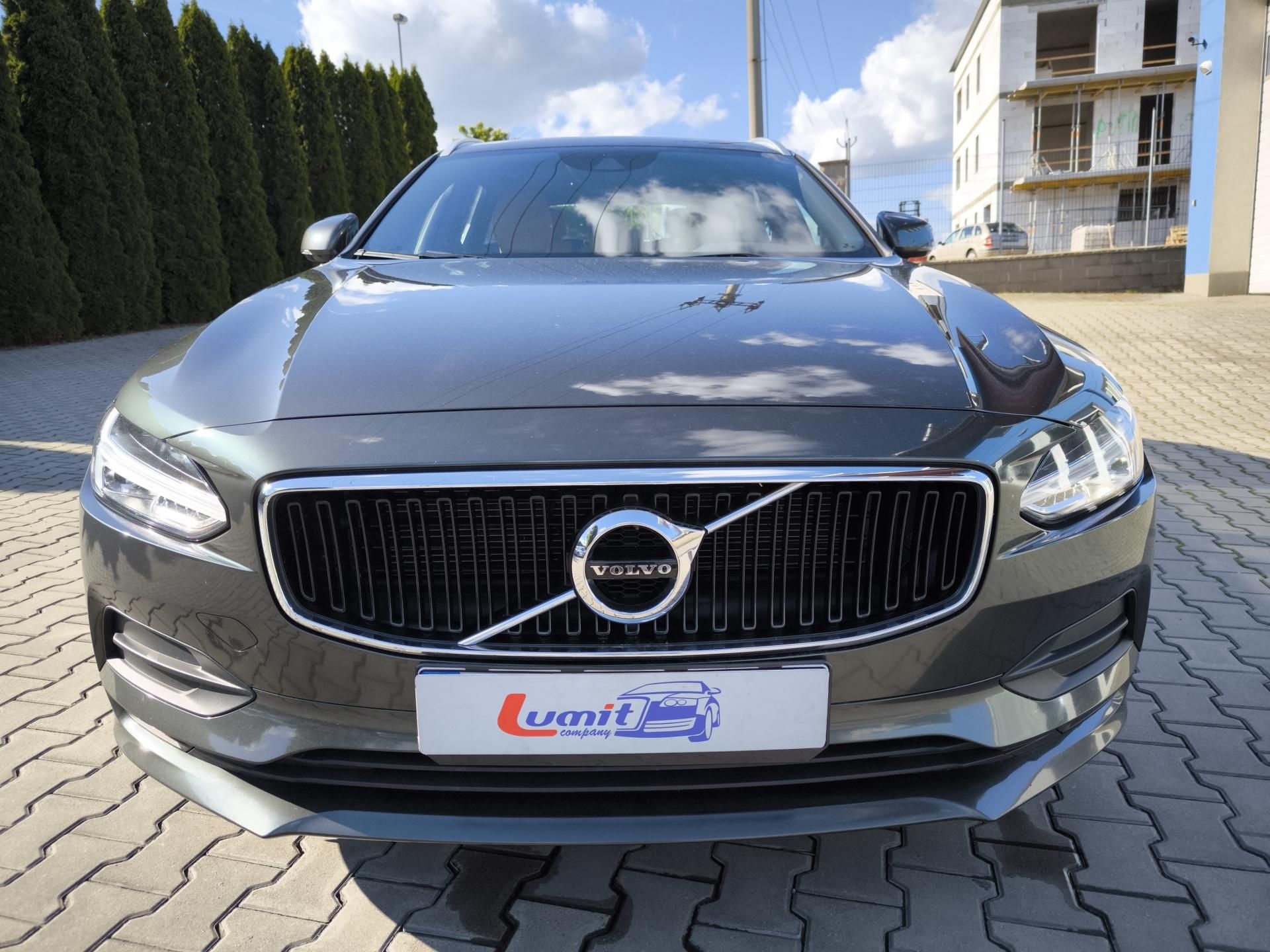 Volvo V90, 2.0 D3 Momentum Pro - fotka 2