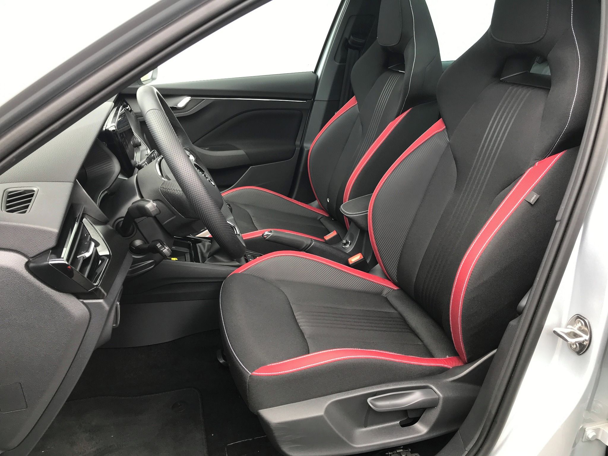 Škoda Scala, 1,0TSi 81kW MonteCarlo+TAŽNÉ - fotka 6