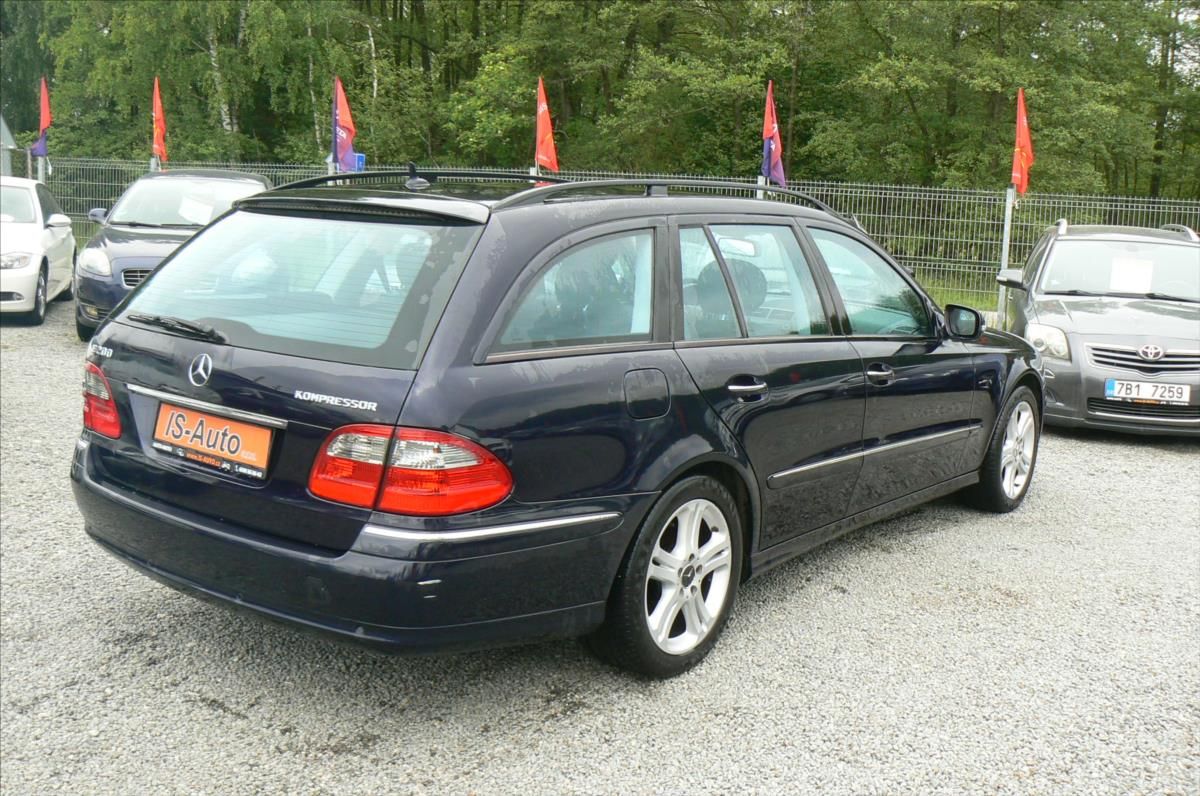 Mercedes-Benz Třídy E, 1,8 200K COMBI - fotka 4