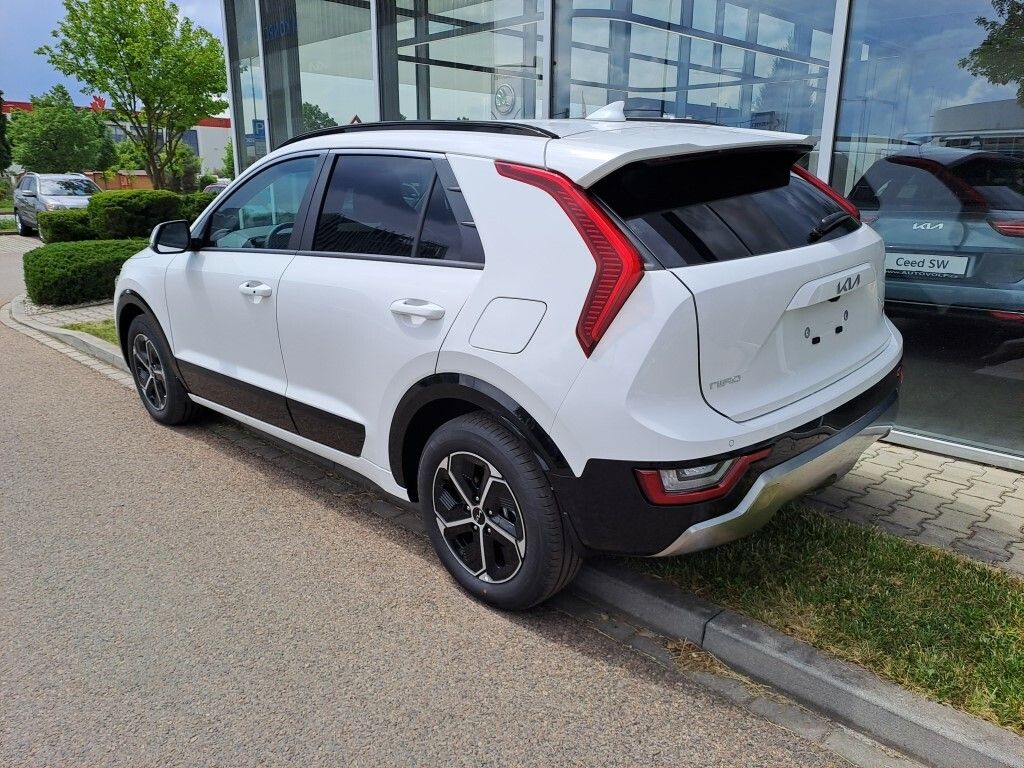 Kia Niro, Style Hybrid 95kW/129k - fotka 5