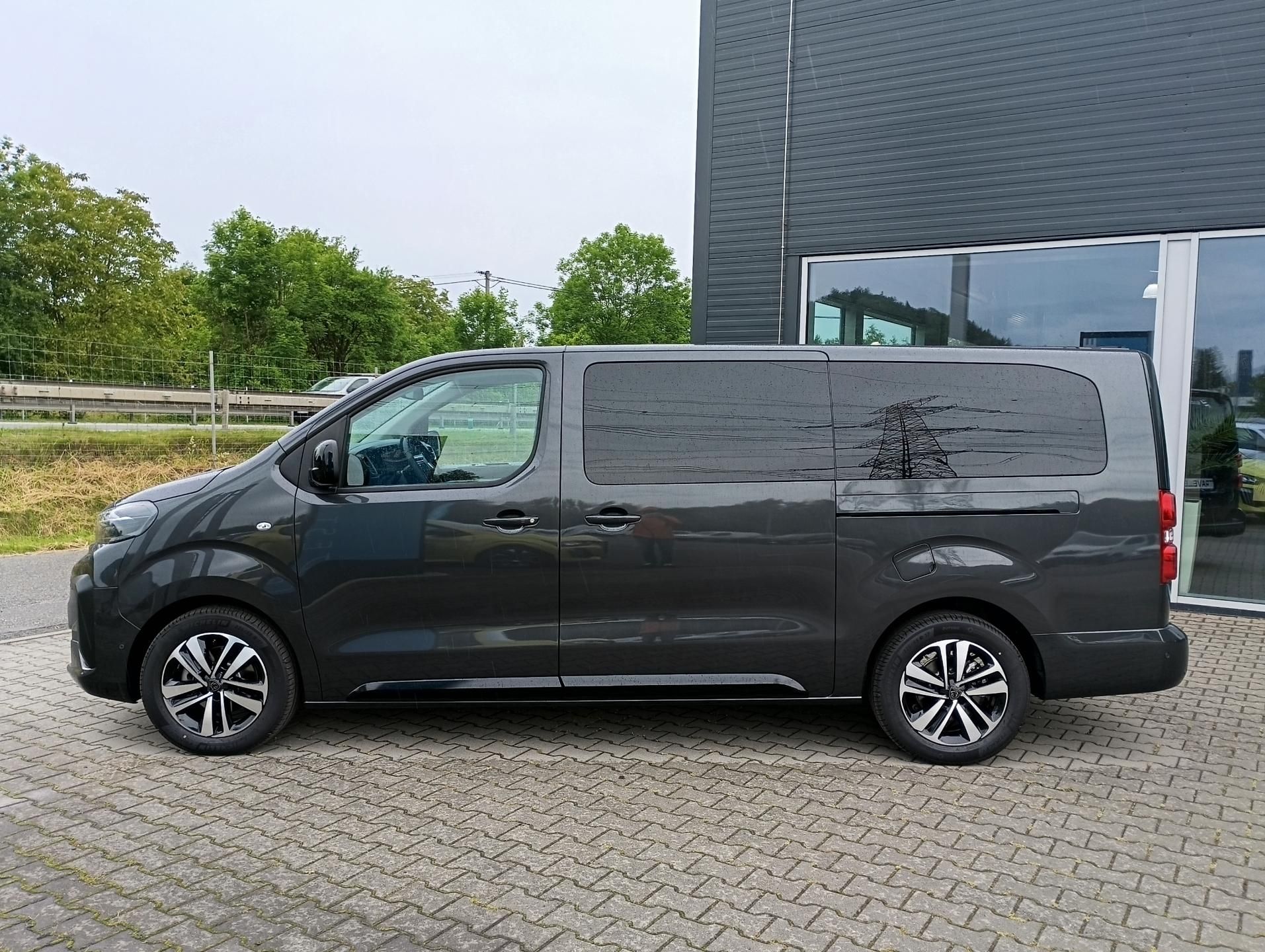Peugeot Traveller, Active Long 2.0 BlueHDi 180 - fotka 4