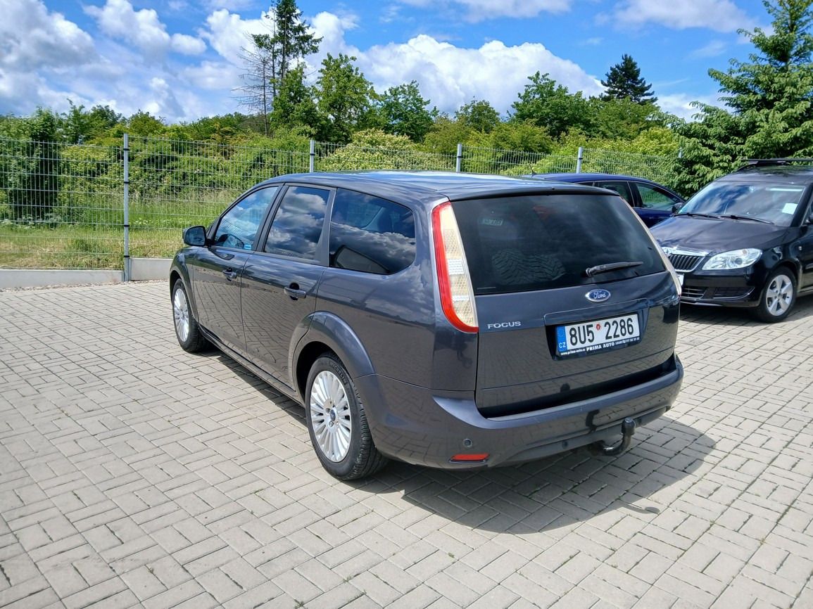 Ford Focus, 2,0 Kombi - fotka 3