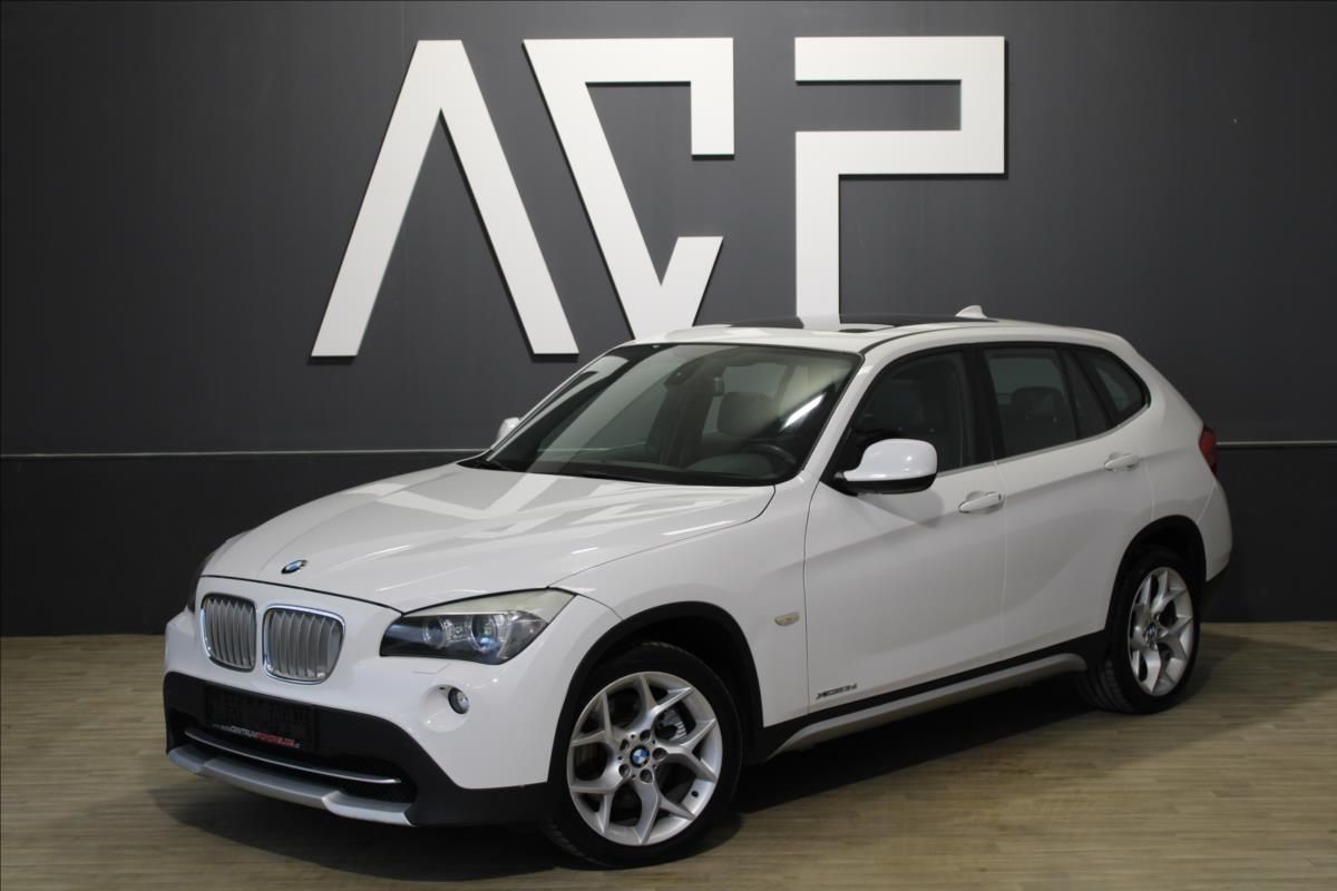 BMW X1, 23D*X-Drive*AT*Xenon*Navi*