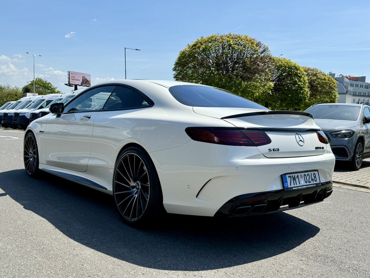 Mercedes-Benz Třídy S, 500 4MATIC kupé - fotka 6