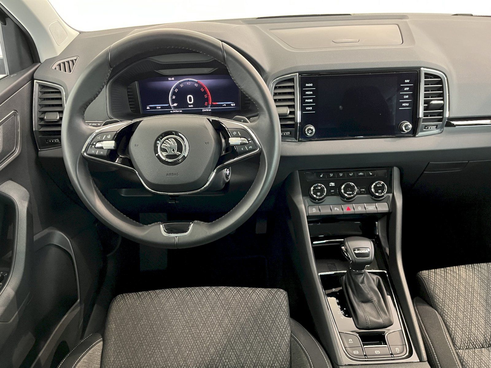Škoda Karoq, 2.0 TDI 85 kW 7AP Style Plus - fotka 5