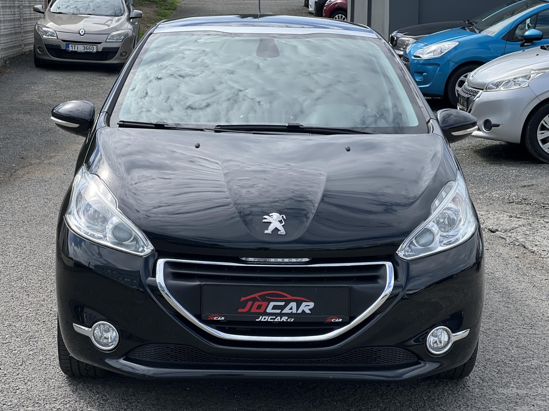 Peugeot 208, 1.2i KLIMA PANORAMA TEMPOMAT - fotka 2