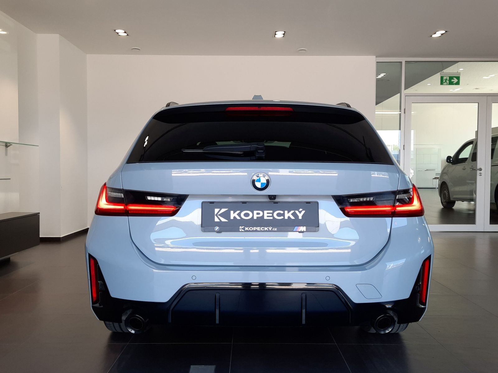 BMW Řada 3, 320d xDrive M Sport Touring - fotka 5
