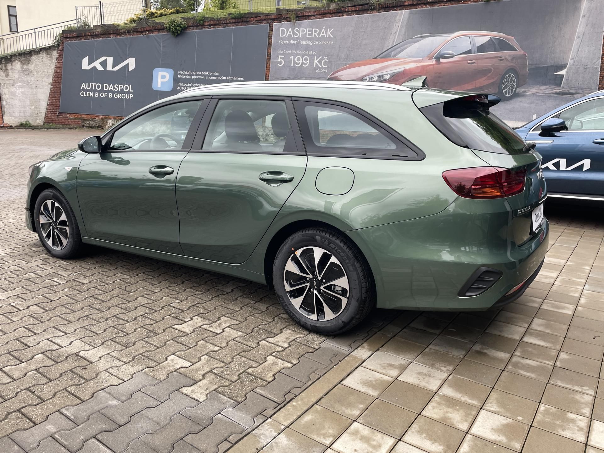 Kia Cee´d, SW 1,5T-GDi 7DCT SPIN"ref.vůz" - fotka 5