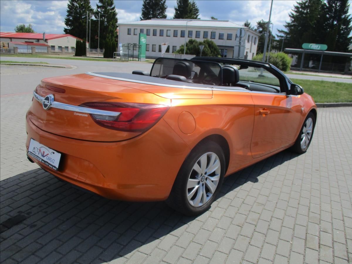 Opel Cascada, 1,6 TURBO 125kw Cosmo LED viny - fotka 4