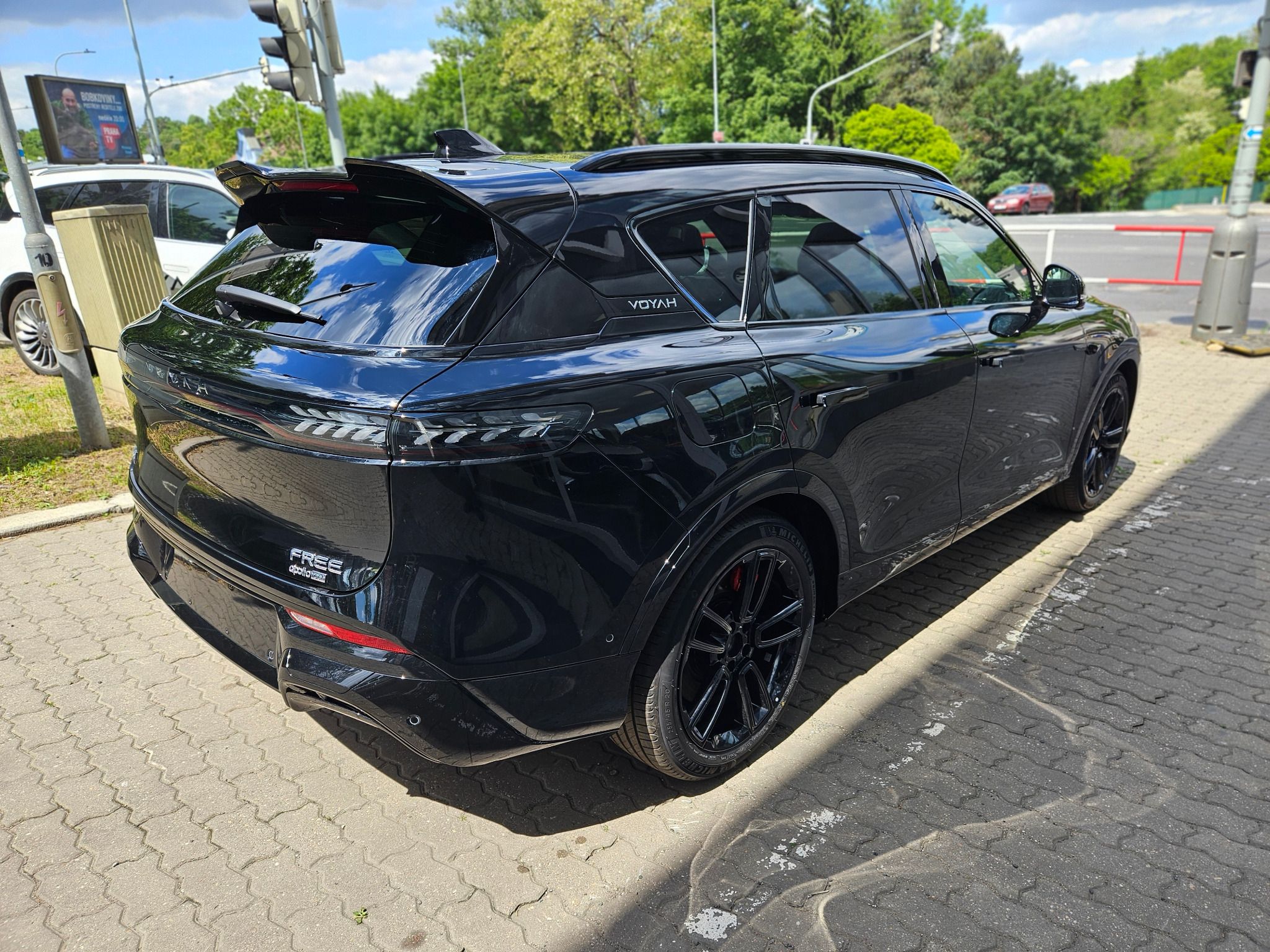 Voyah, FREE REV 318 AWD Hybrid - fotka 5