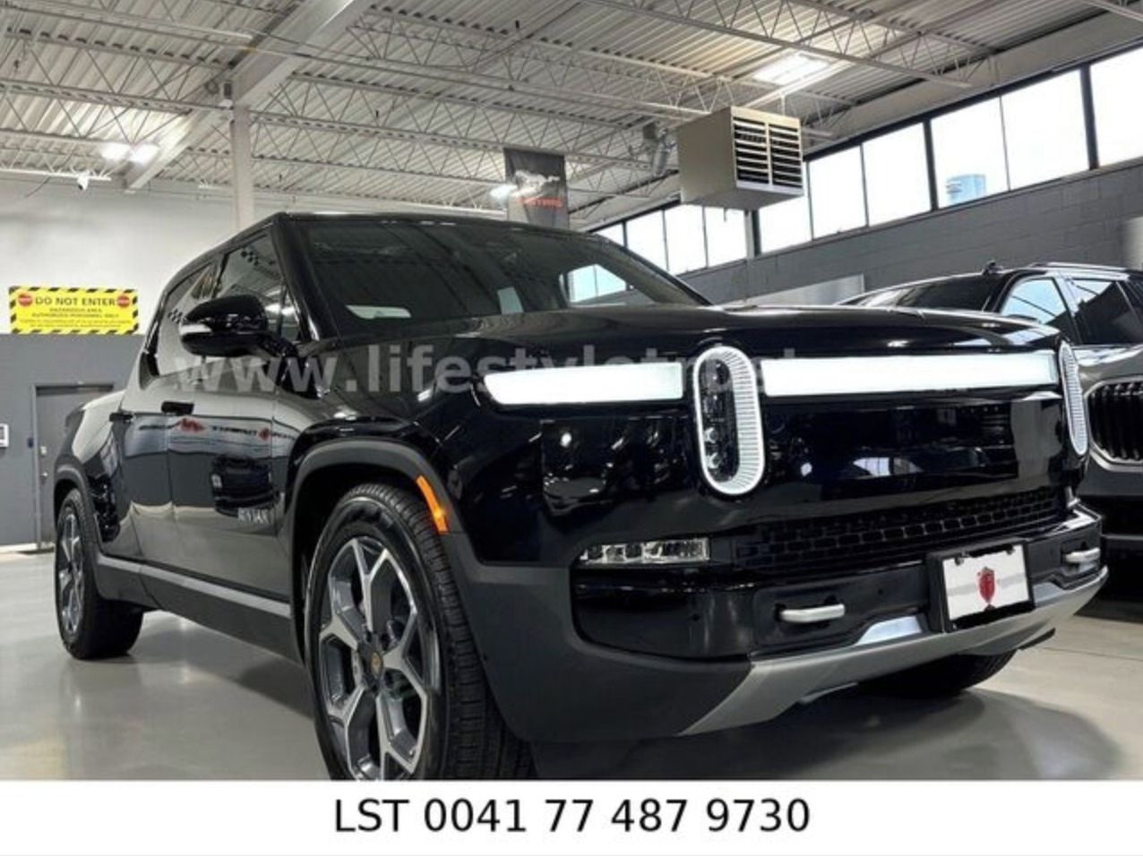 Ostatní, 2024 Rivian R1T Crew Cab 4x4
