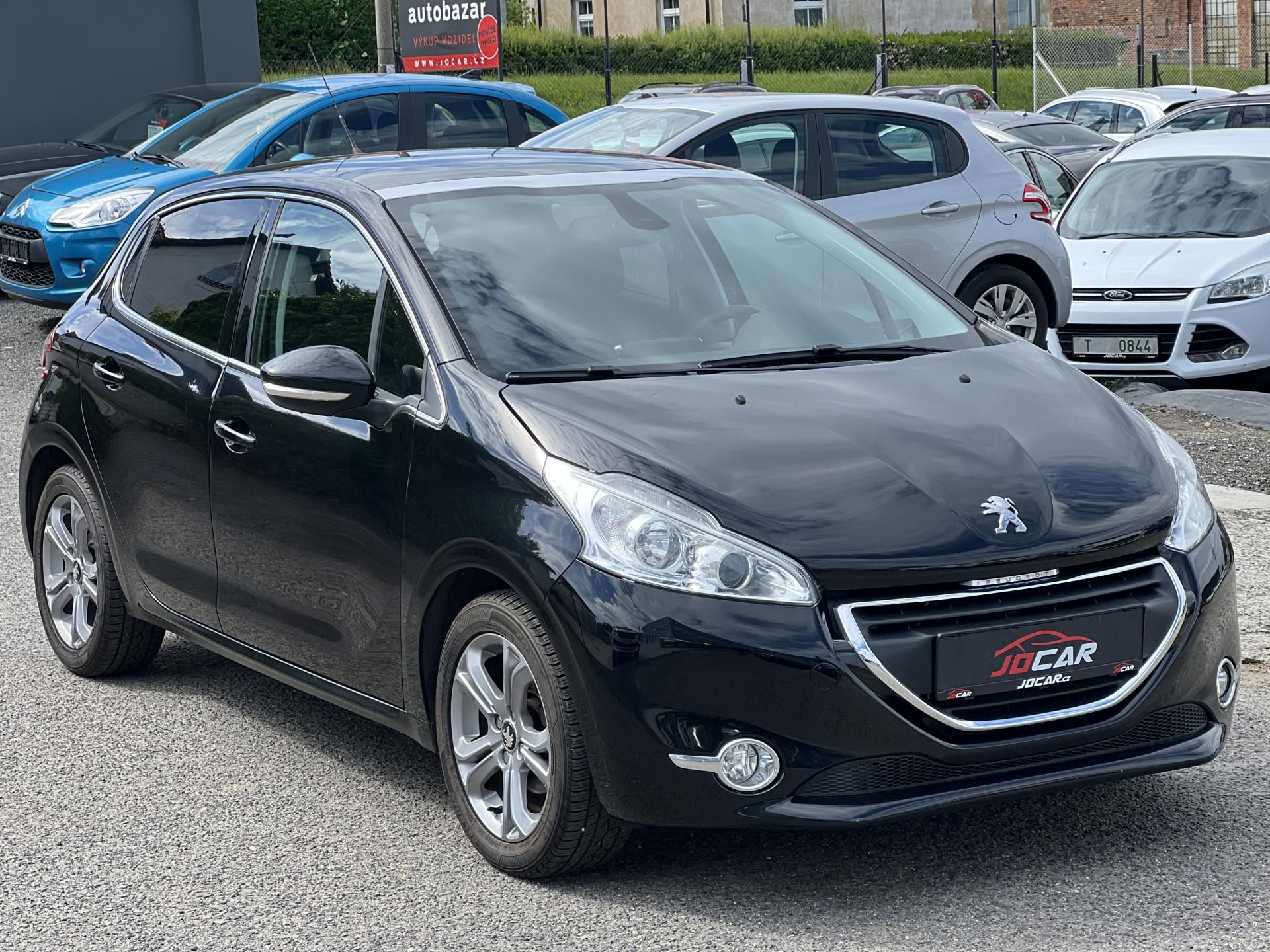 Peugeot 208, 1.2i KLIMA PANORAMA TEMPOMAT - fotka 3