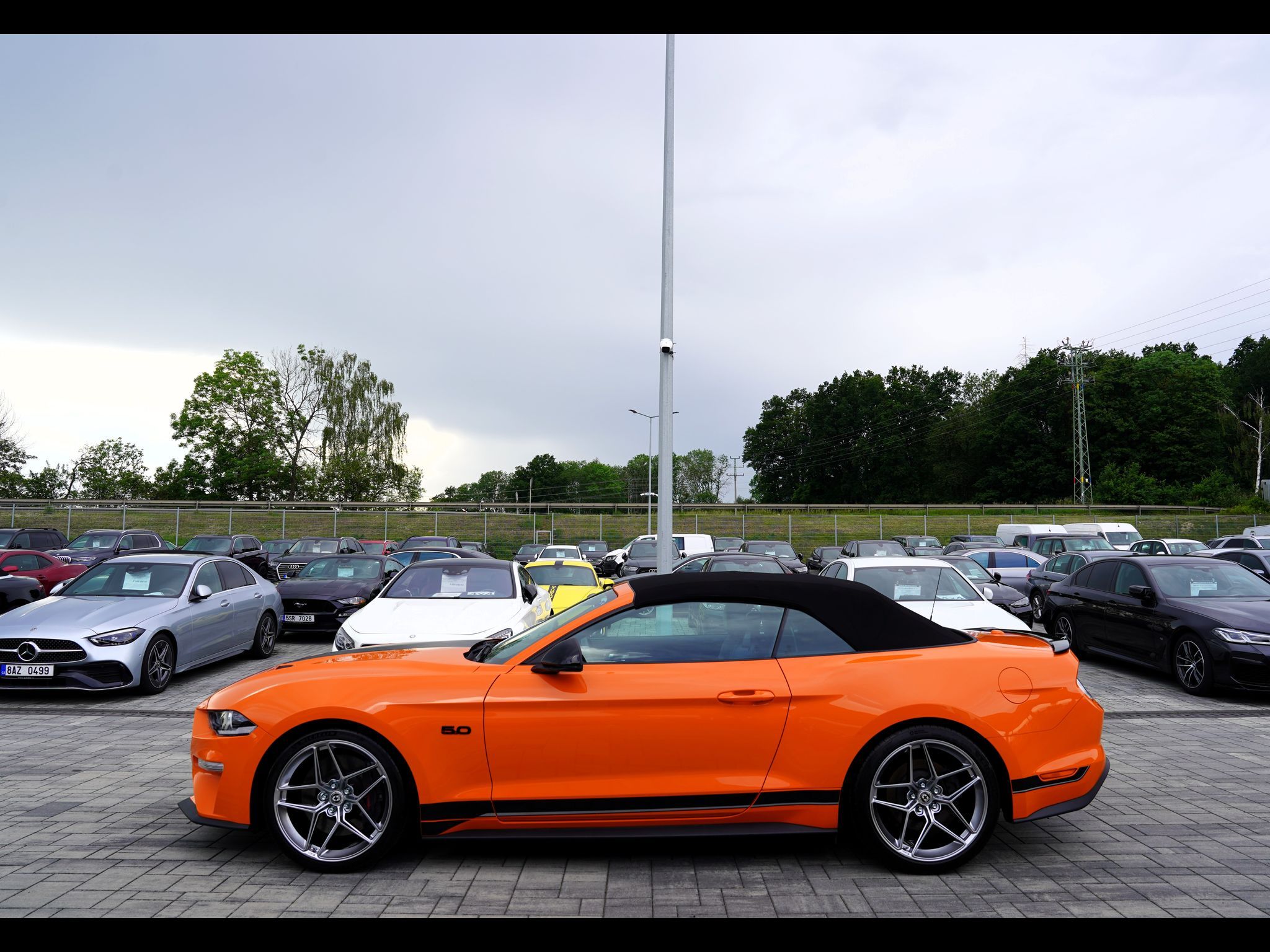 Ford Mustang, Convertible 5.0 Ti-VCT V8 GT - fotka 3