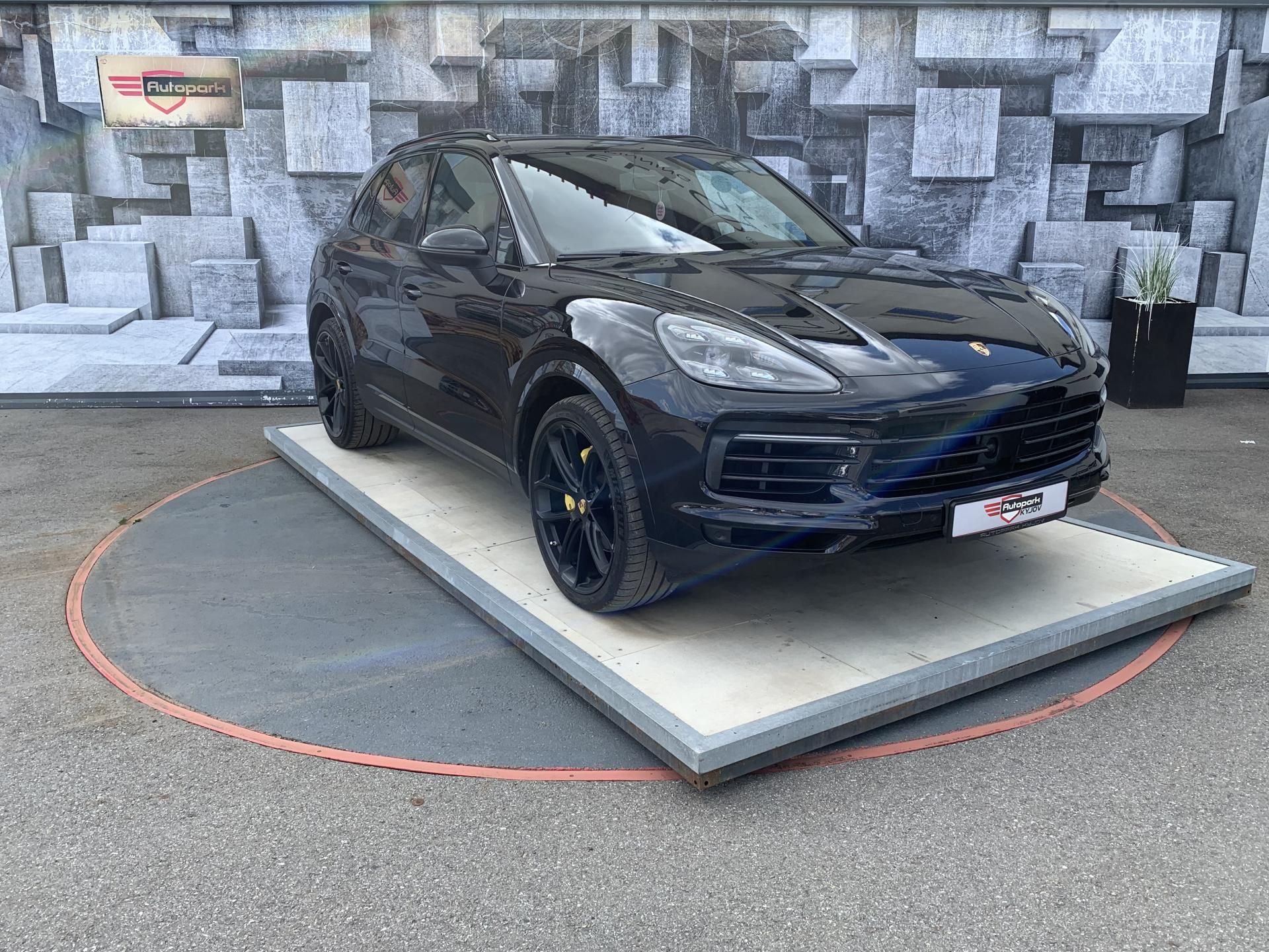 Porsche Cayenne, 3.0i, 250KW, VZDUCH, ZÁRUKA