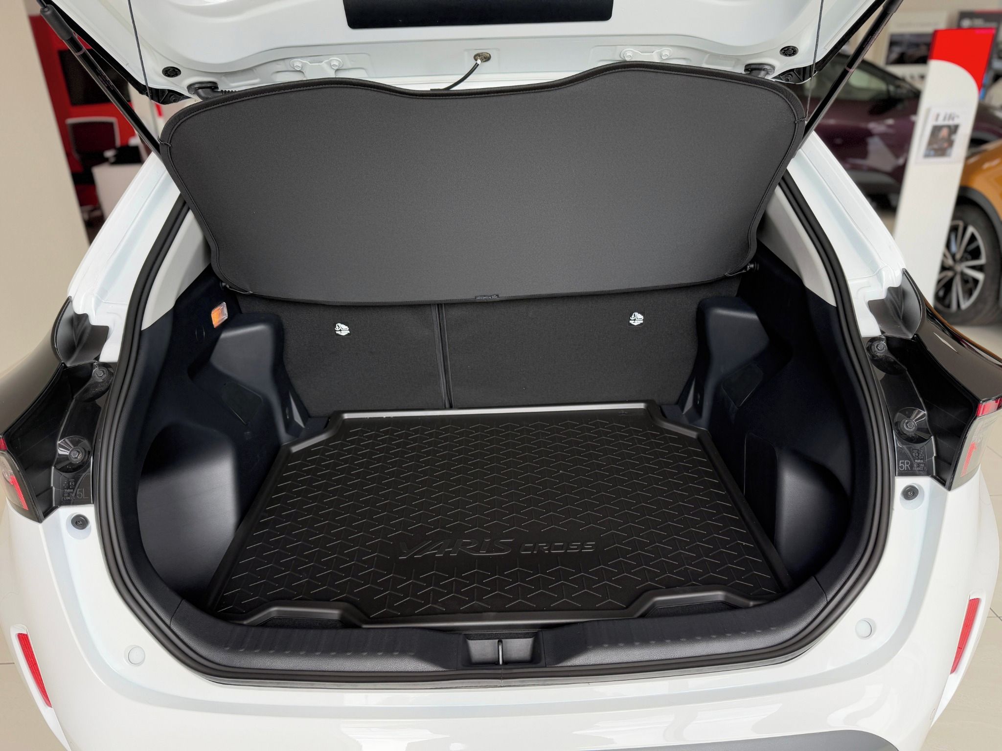 Toyota Yaris Cross, 1.5 HEV 116k Comfort - fotka 6