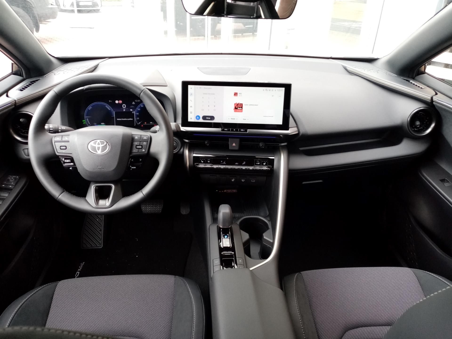 Toyota C-HR, 2.0 PHEV 4x2 EXECUTIVE - fotka 6