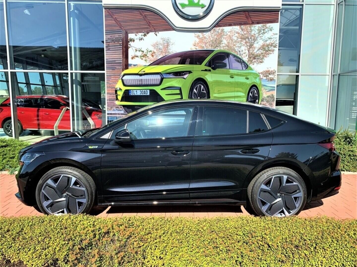 Škoda Enyaq, Coupé RS 82 kWh 4x4 220 kW - fotka 2