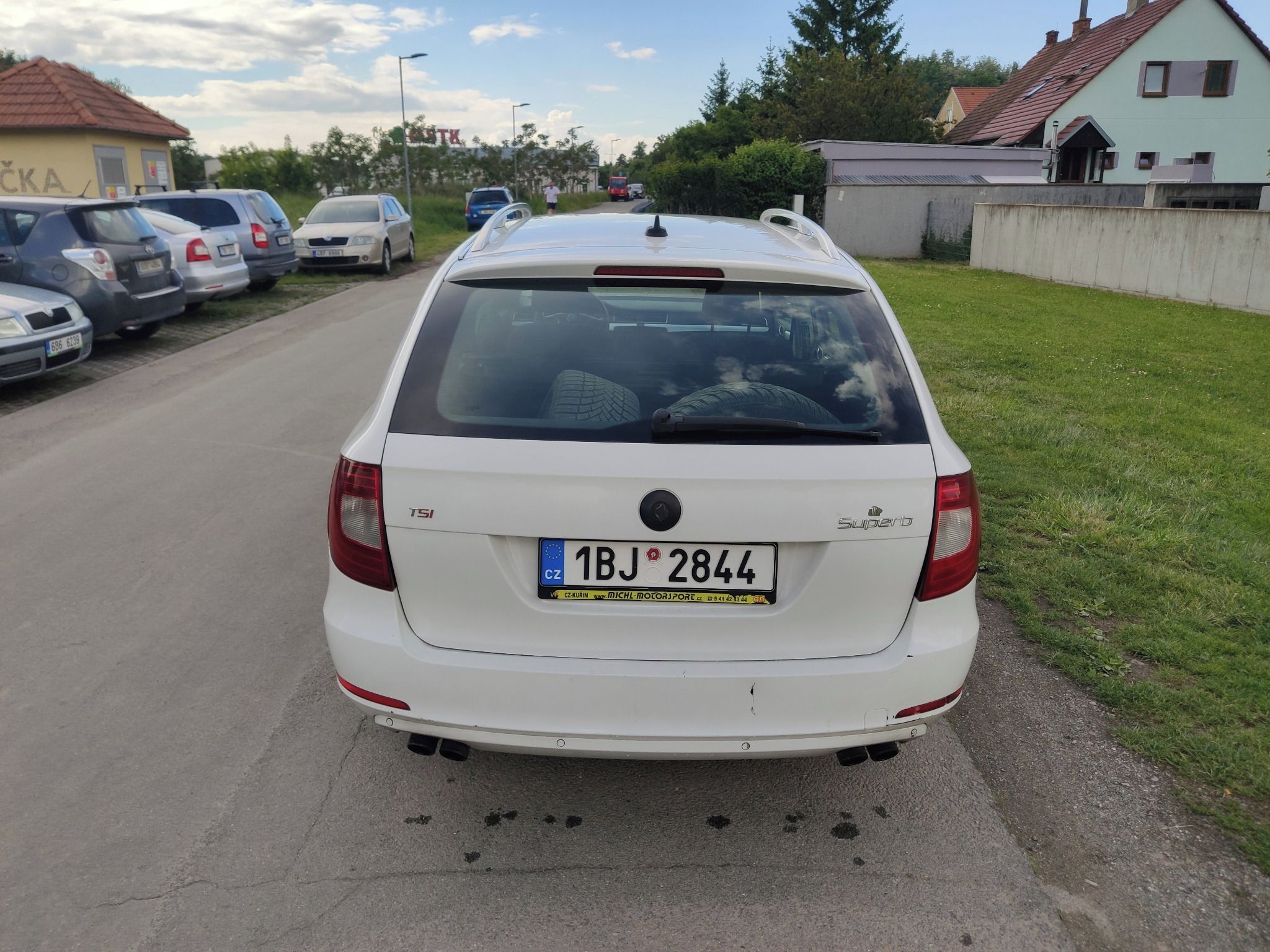 Škoda Superb, 2.0TSi-DSG-147kW-serviska-kola - fotka 5