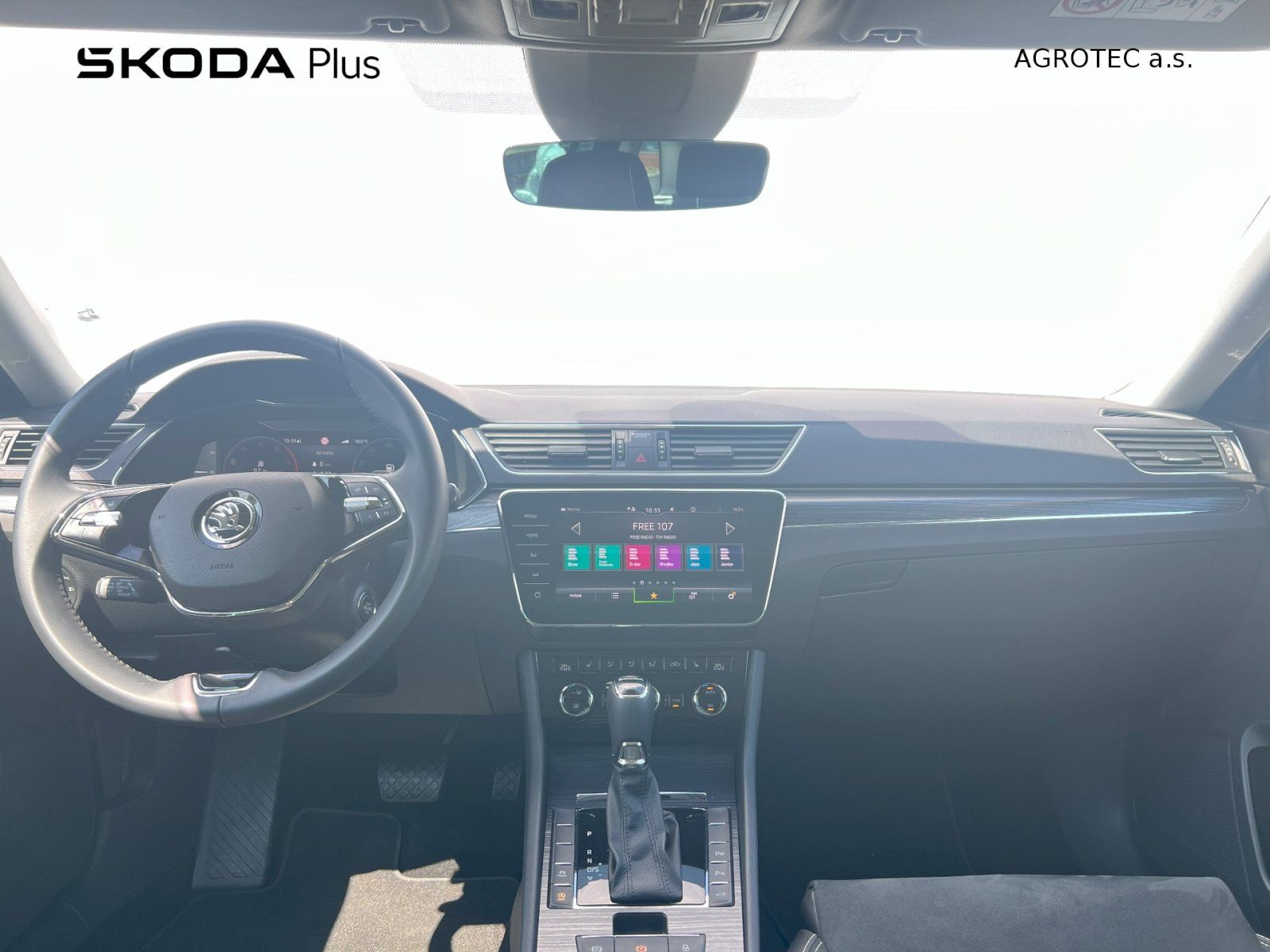 Škoda Superb, 2.0 TDI 110kW Style Combi DSG - fotka 5