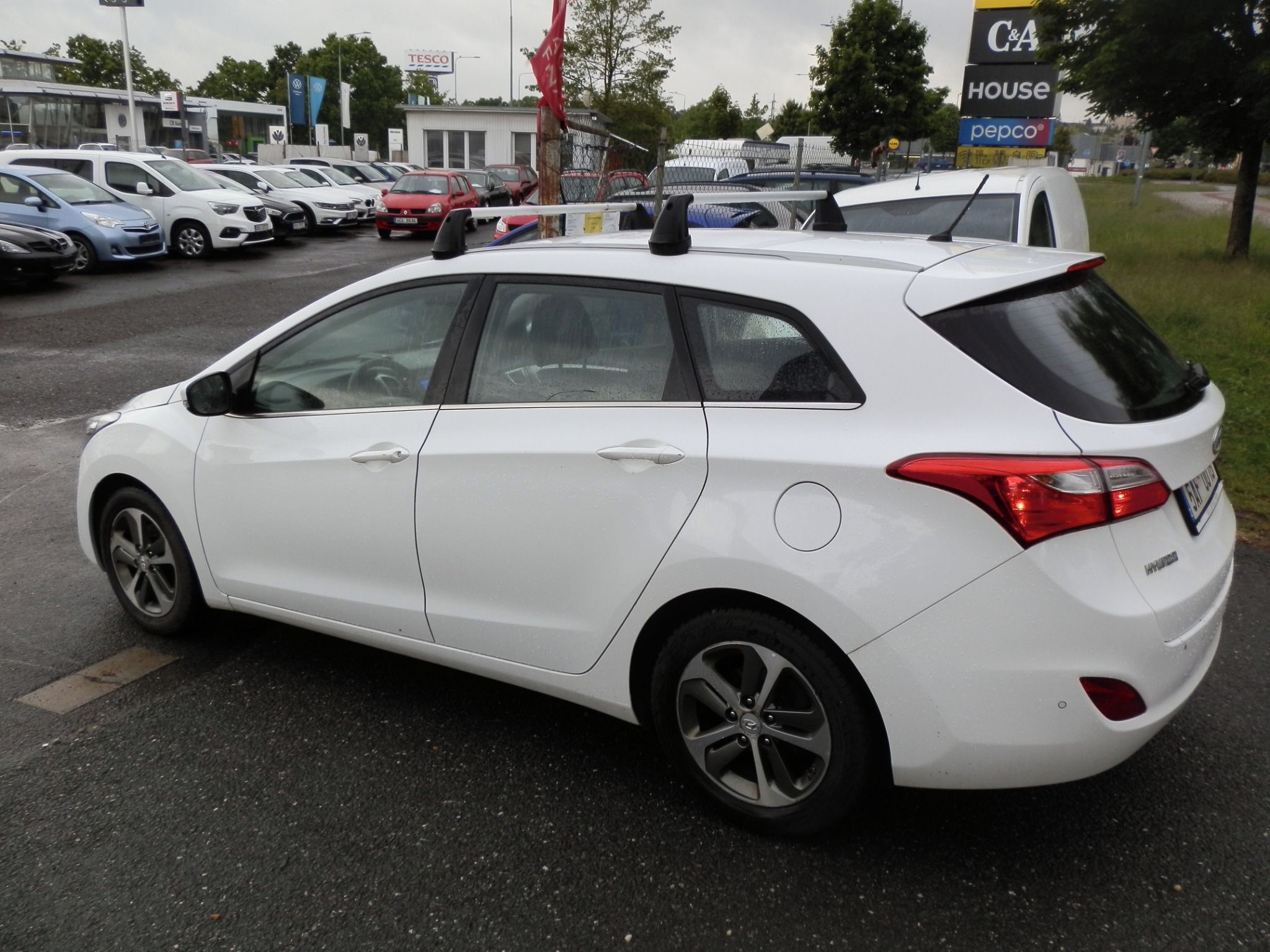 Hyundai i30, 1,6i - 88Kw - fotka 3