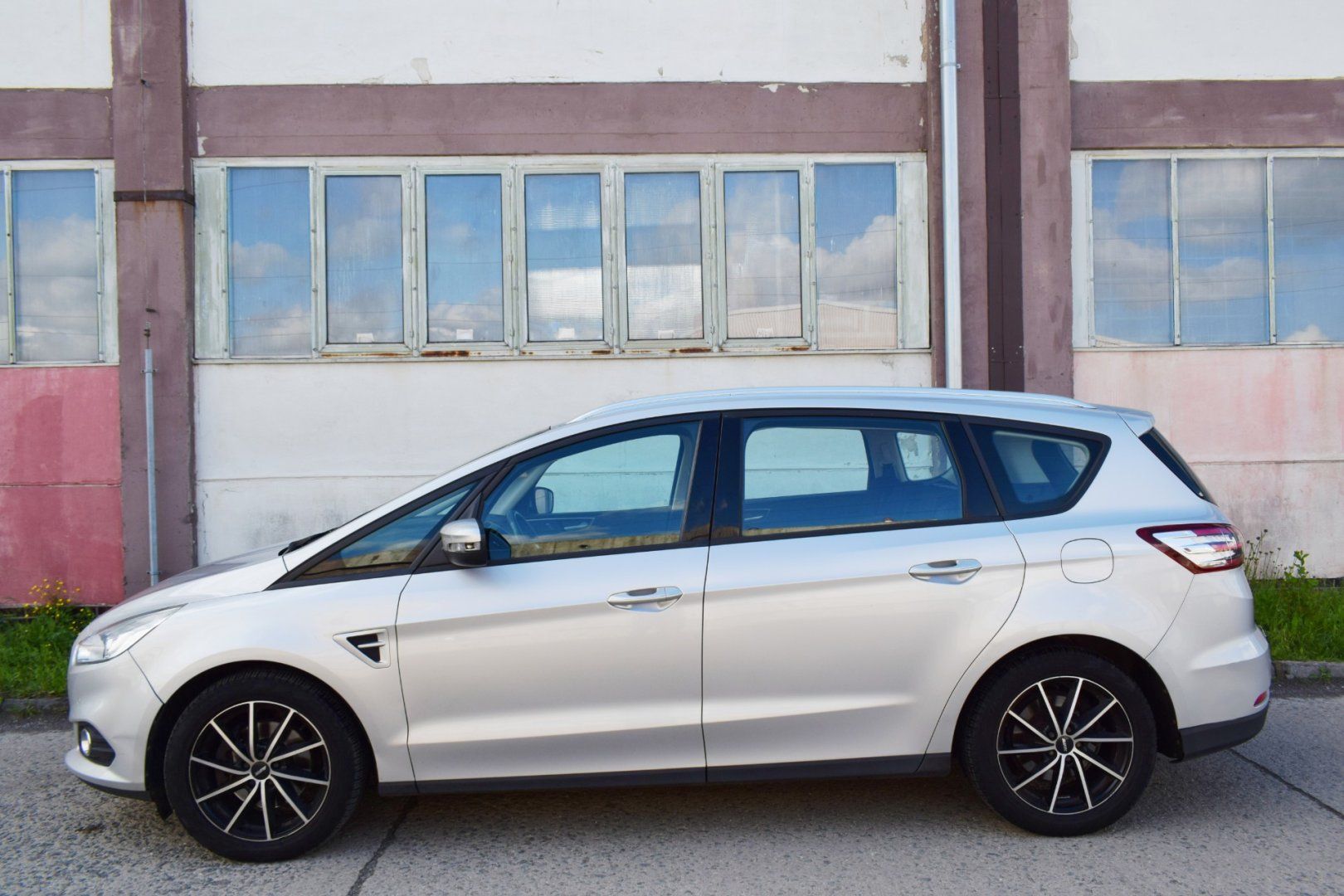 Ford S-MAX, 2.0TDCi 132KW/AUTOMAT/TITANIUM - fotka 3
