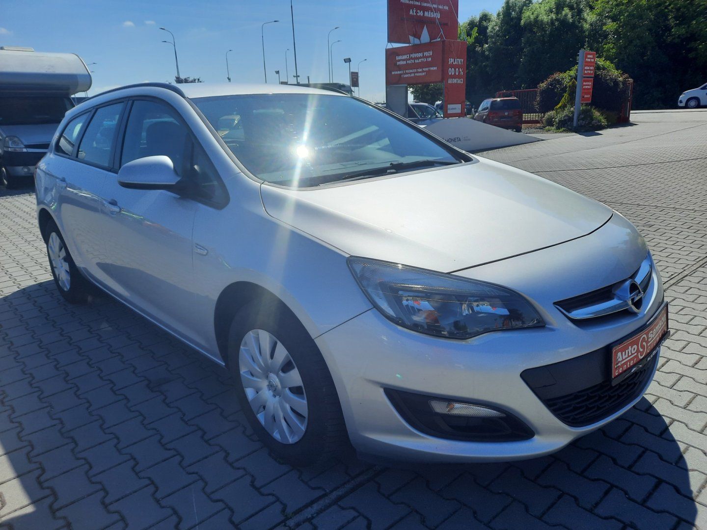 Opel Astra, SPORTS TOURER 1,6 CDTi 81kW - fotka 3