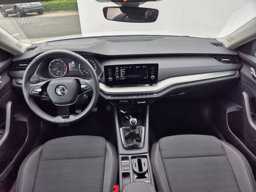 Škoda Octavia, Ambition 1.5 TSI 110 kW - fotka 6