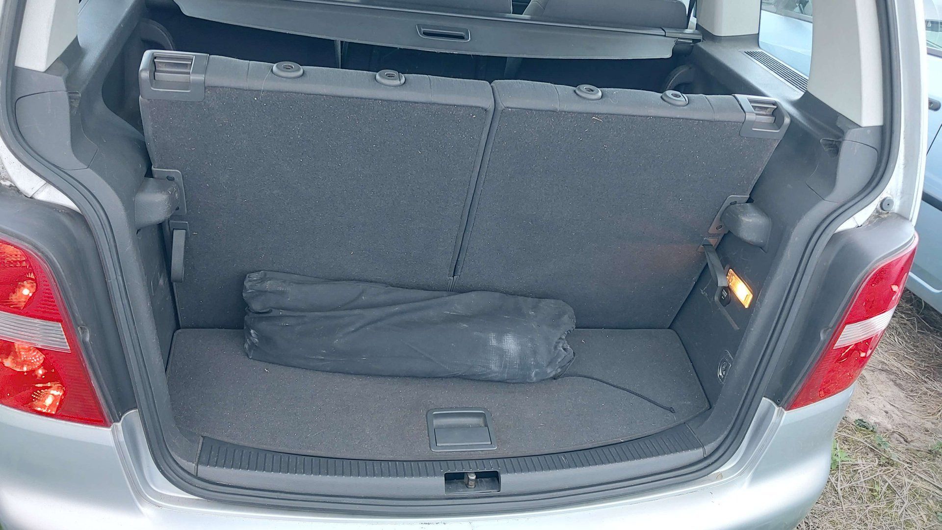 Volkswagen Touran, 1.9 Tdi 74 KW 7-MÍST 213tis km - fotka 5